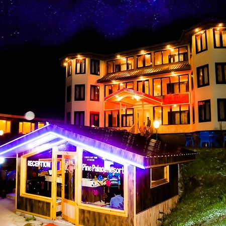 Pine Palace Resort Pahalgam Exterior photo